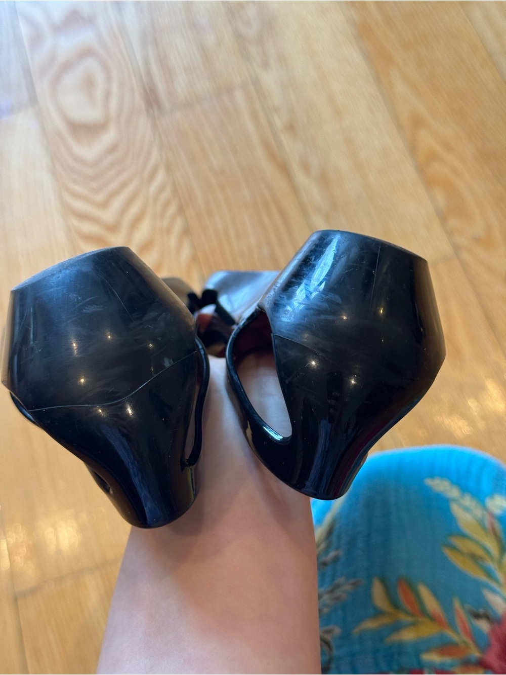 Salvatore ferragamo  jelly flat with gold hardware - Picture 8 of 12